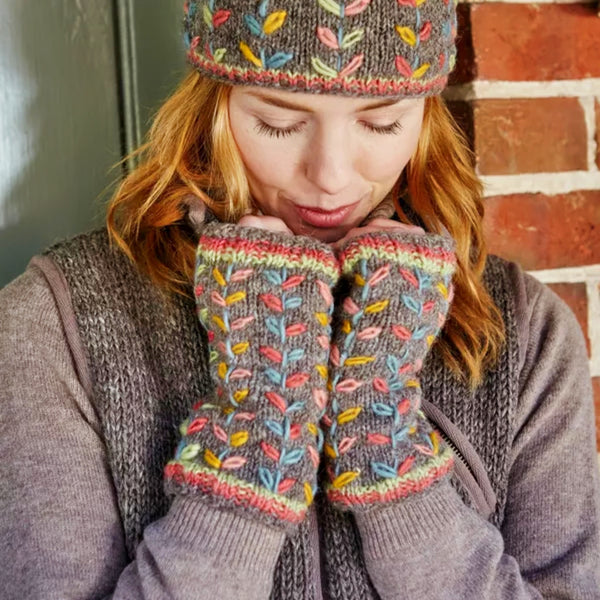 The Hat Shop Ladies Pachamama Kylemore Handwarmers 'Grey'