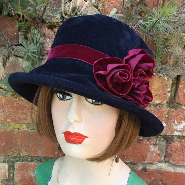 The Hat Shop Ladies Peak & Brim 'Verity' Waterproof Hat Navy
