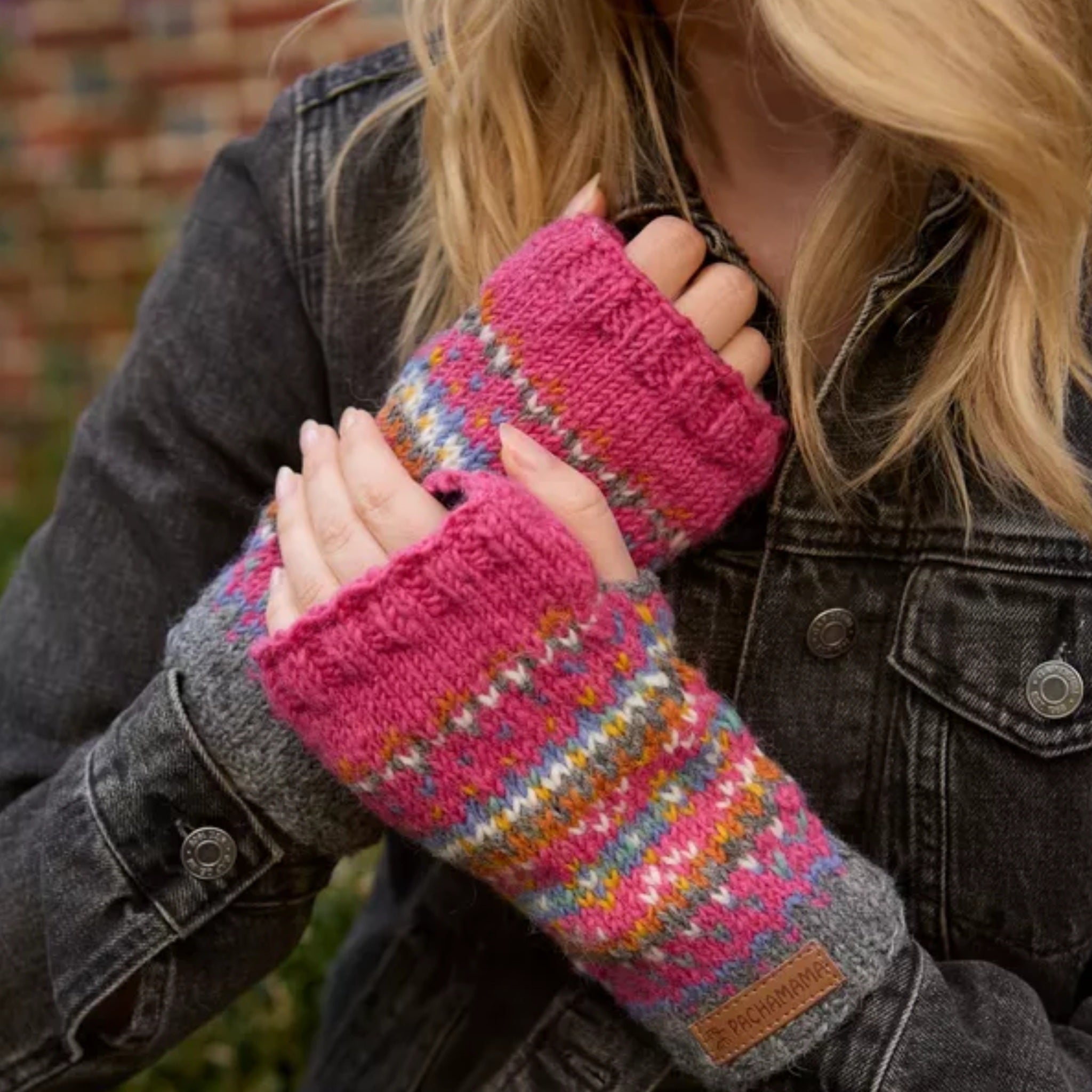The Hat Shop Pachamama Iona Handwarmer Pink