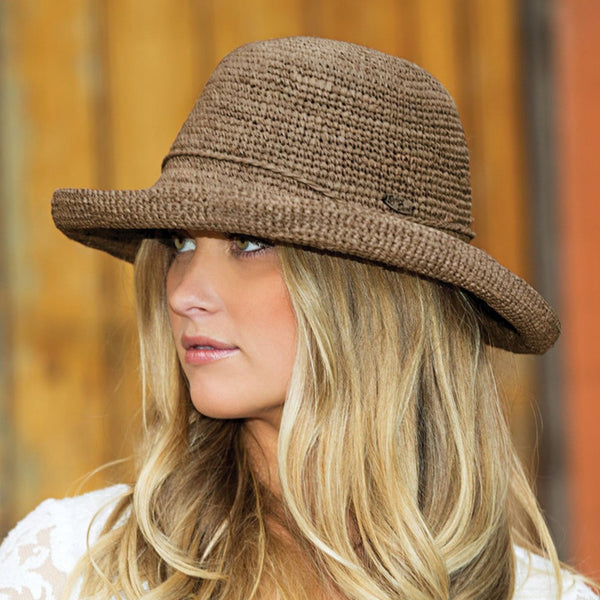 The Hat Shop Ladies Wallaroo 'Catalina' Hand-woven Sun Hat Lifestyle