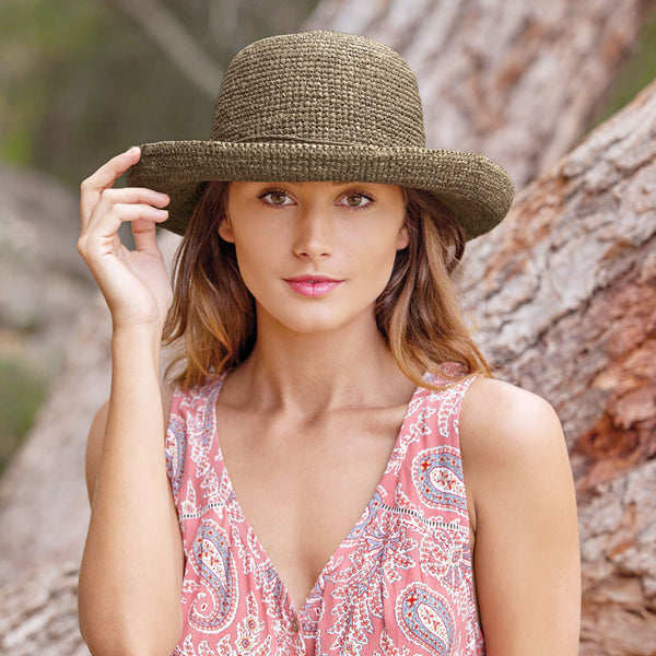 The Hat Shop Ladies Wallaroo 'Catalina' Hand-woven Sun Hat Lifestyle